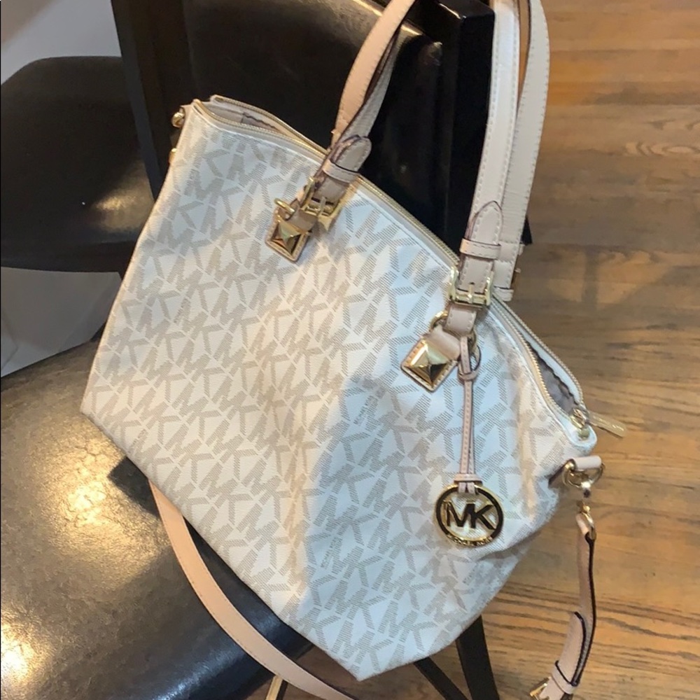 Tote - Picture 2 of 4